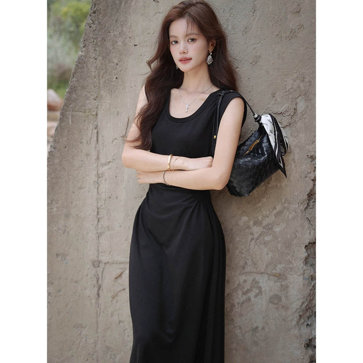 Refined Silhouette Fit & Flare