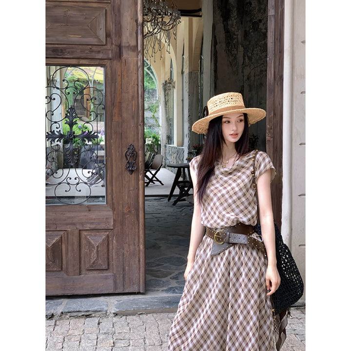 Soft Checked Sleeveless Gown