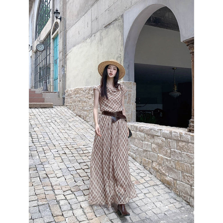 Soft Checked Sleeveless Gown