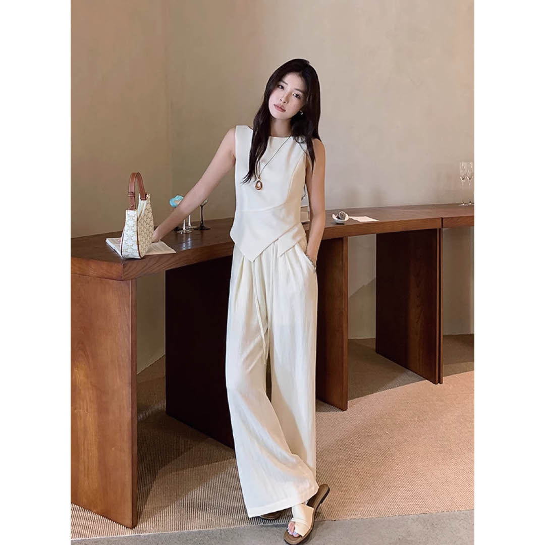 Angled Hem Sleeveless Blouse