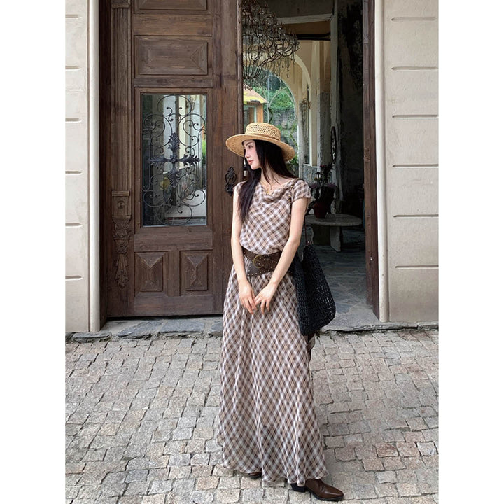 Soft Checked Sleeveless Gown