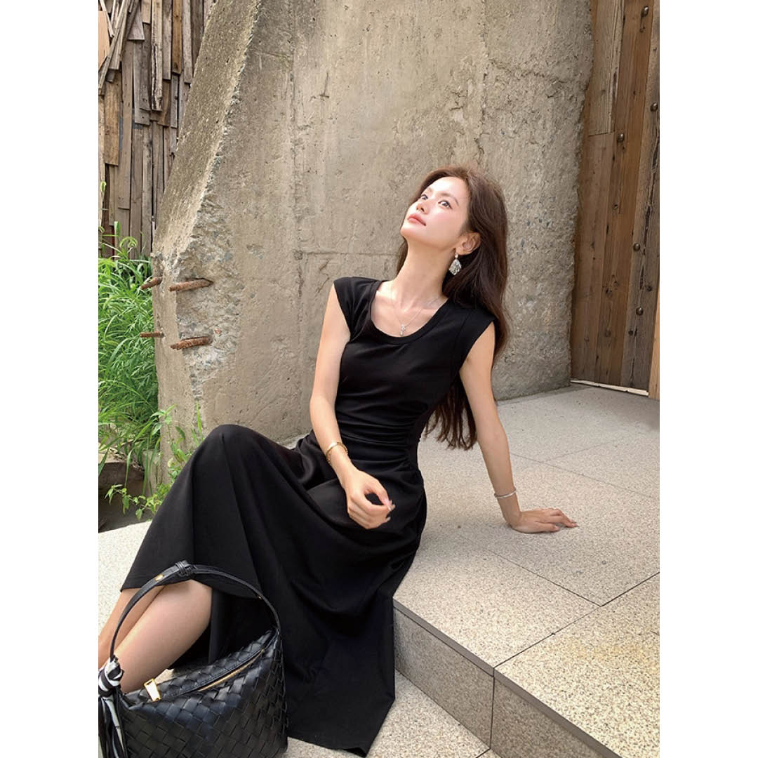 Refined Silhouette Fit & Flare