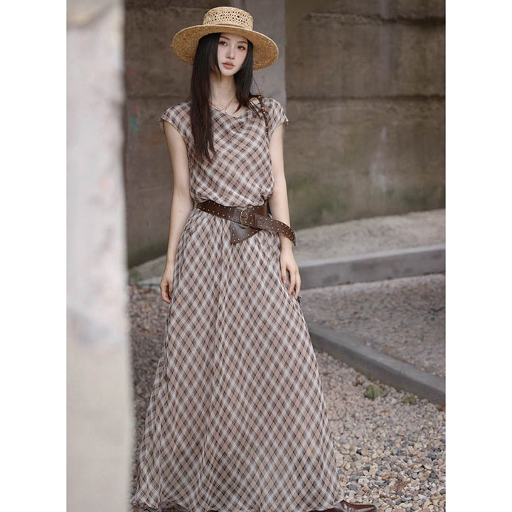 Soft Checked Sleeveless Gown