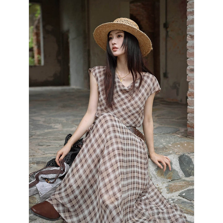 Soft Checked Sleeveless Gown