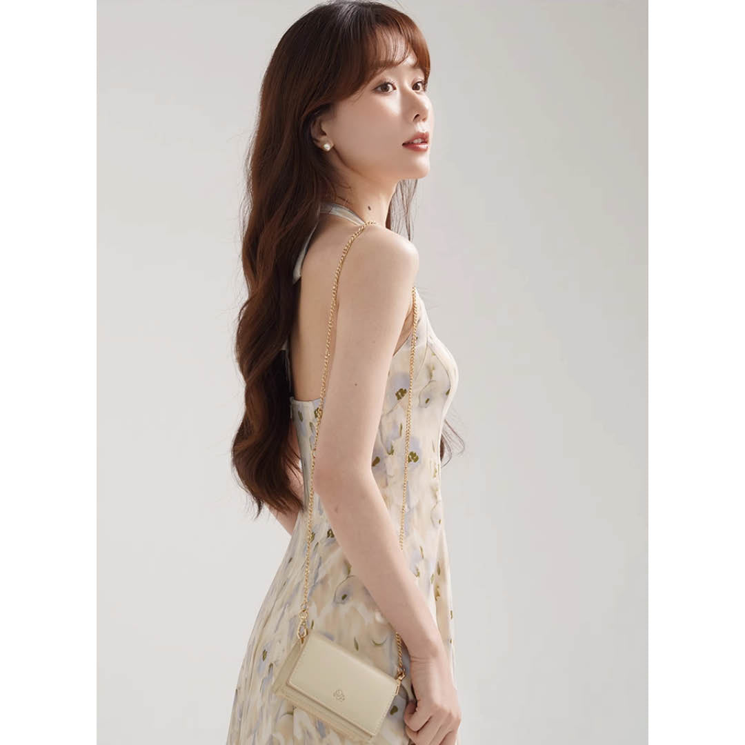 Back Ribbon Flare Dress