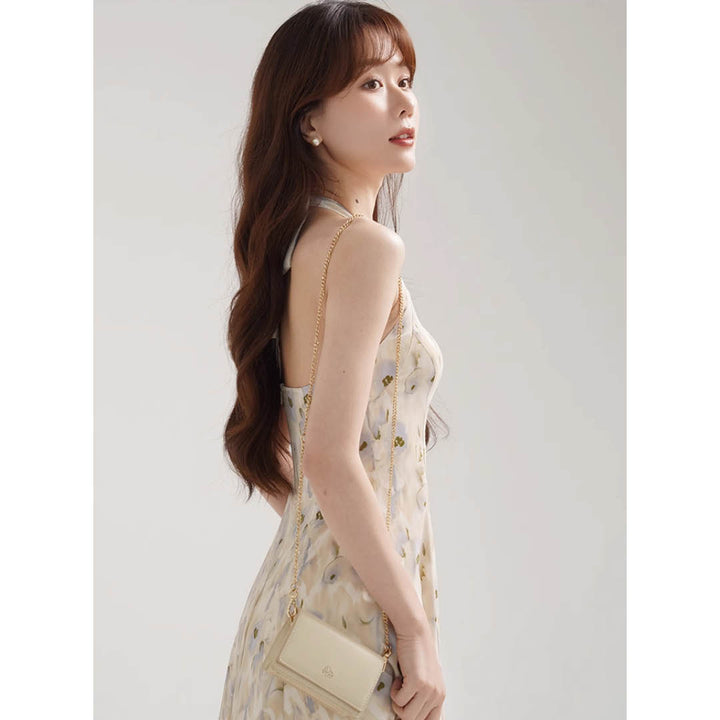 Back Ribbon Flare Dress