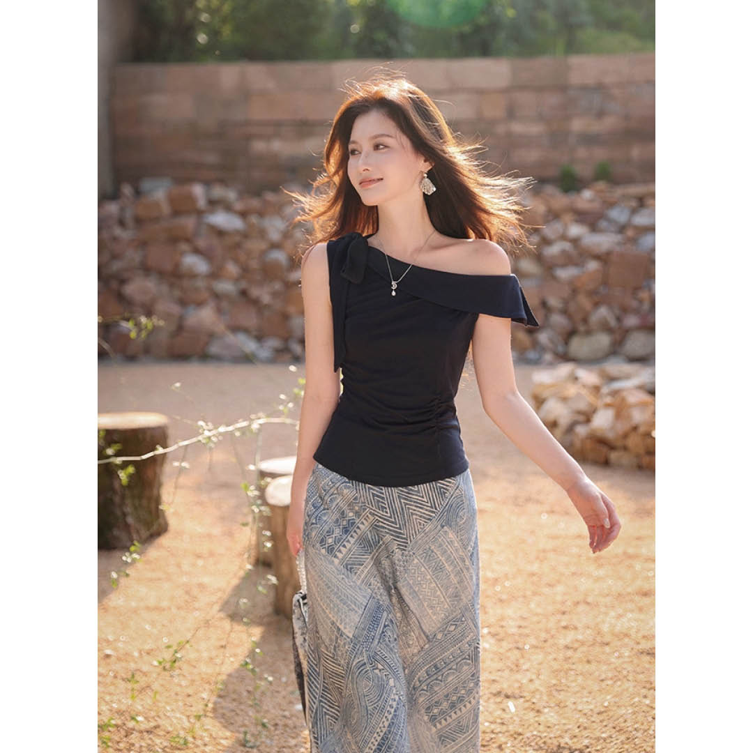 Asymmetric Ribbon Neck Top