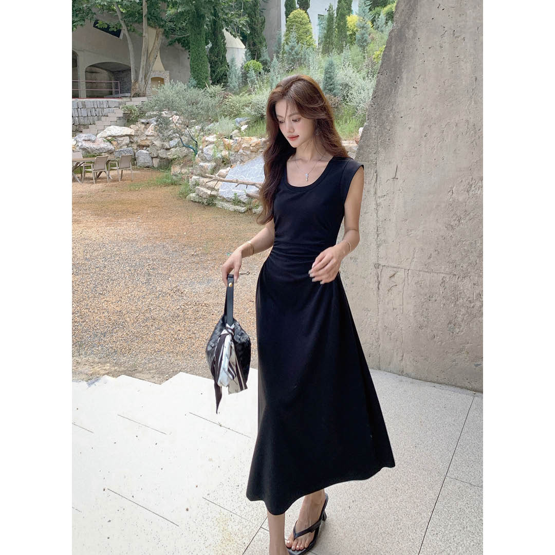 Refined Silhouette Fit & Flare