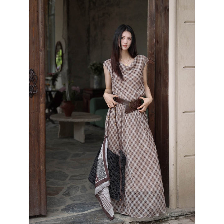 Soft Checked Sleeveless Gown