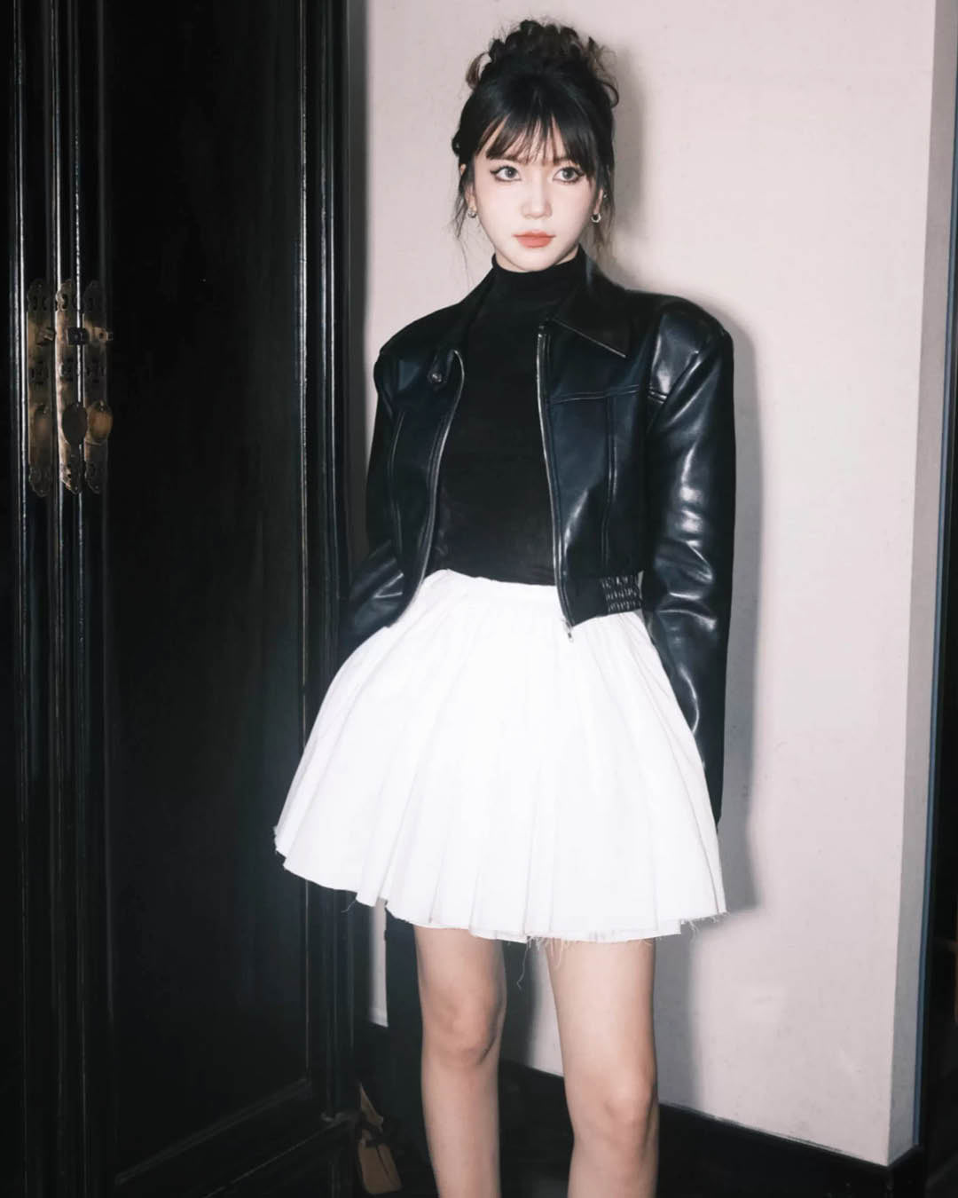 Elegant Volume Pleated Skirt