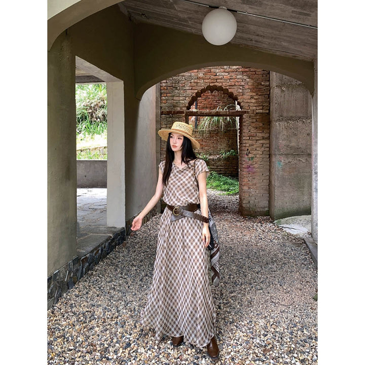 Soft Checked Sleeveless Gown