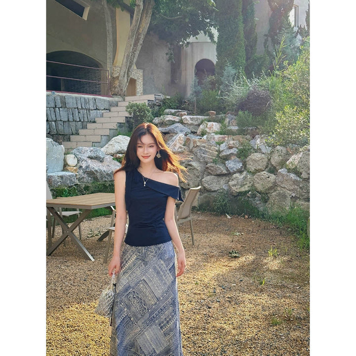 Asymmetric Ribbon Neck Top