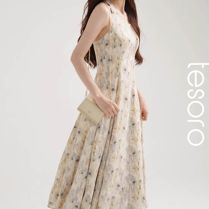 Back Ribbon Flare Dress