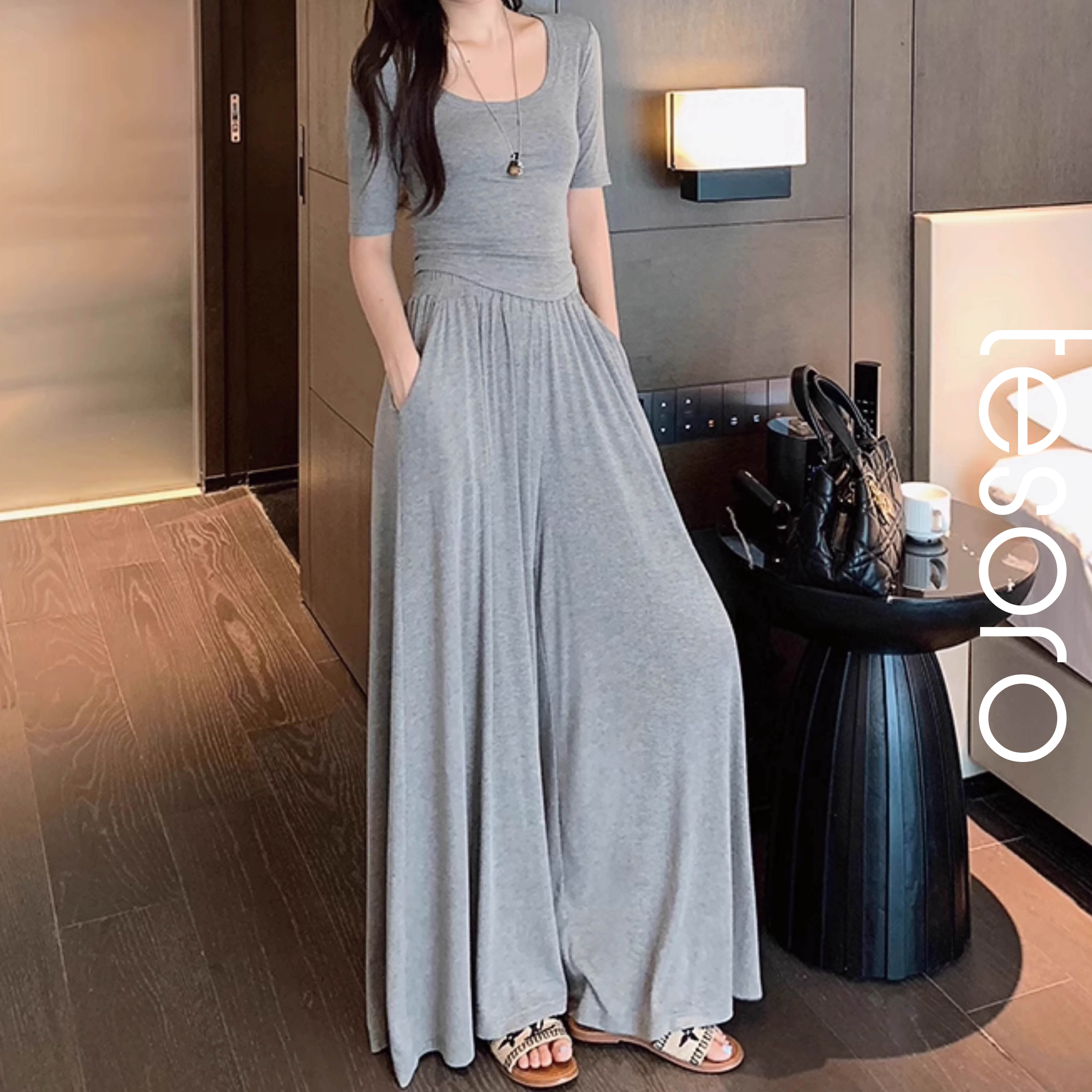 Asymmetric Ribbon Top 値下げ不可・新品・ハンガー・タグ付 Asymmetric Ribbon Top 値下げ不可・新品・ハンガー・タグ付 新